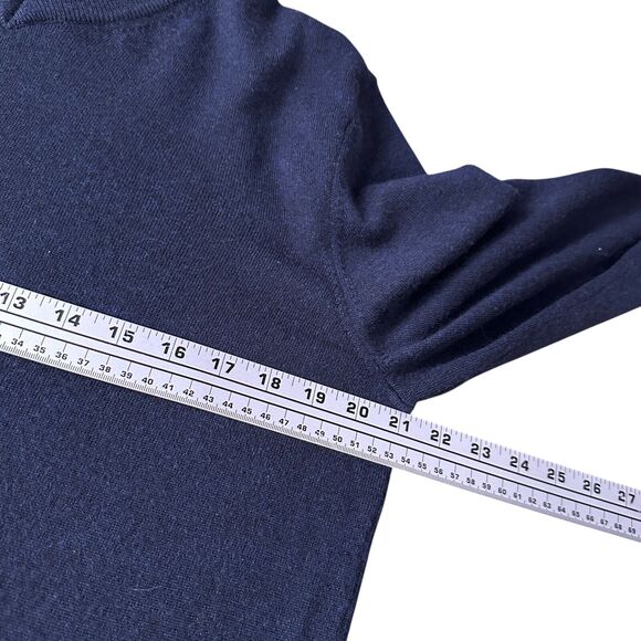 Untuckit Sweater Men’s Medium Blue 100% Merino Wool Long Sleeve V-Neck Pullover - Picture 7 of 10